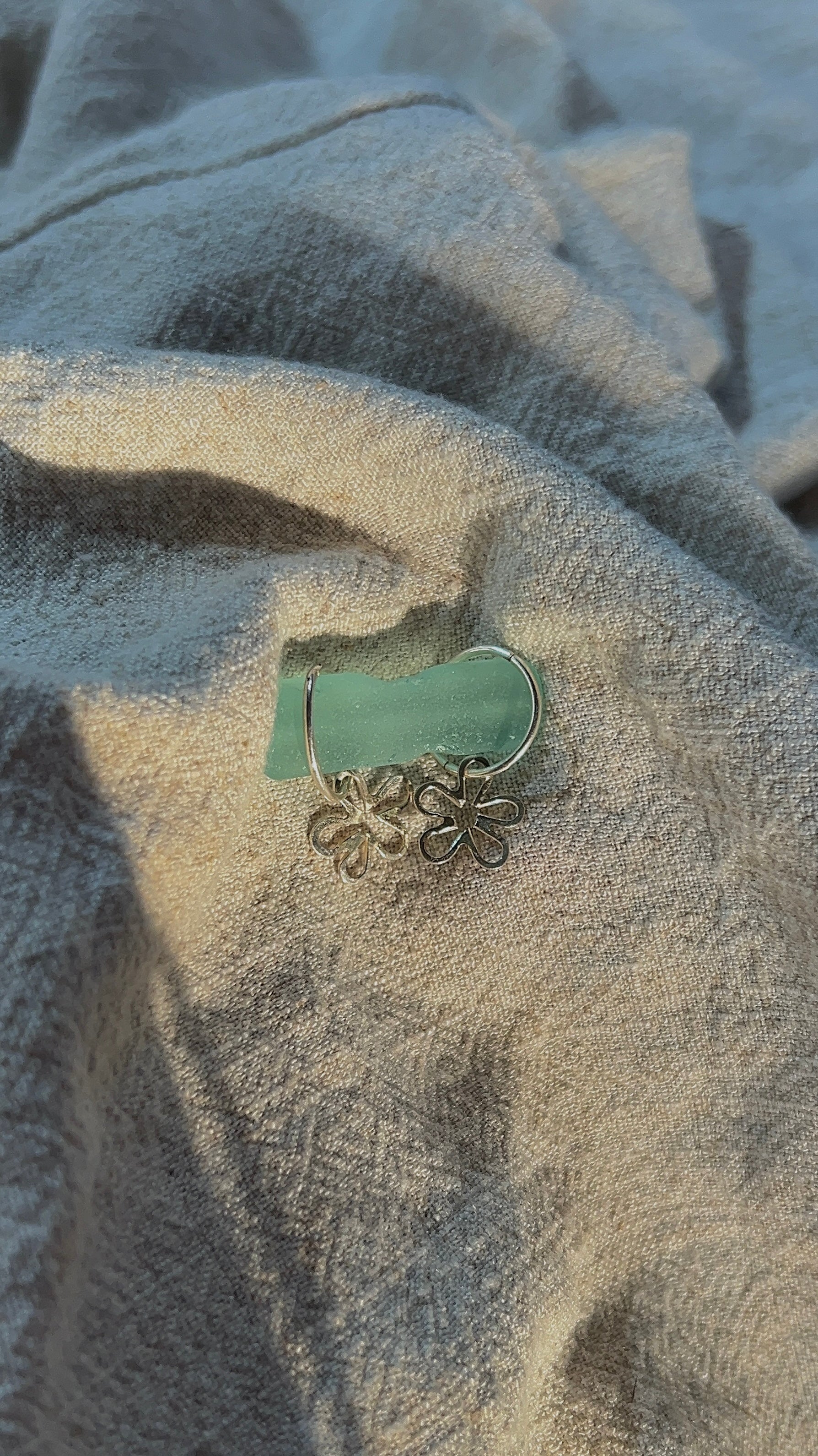 beachy flower sleeper hoops