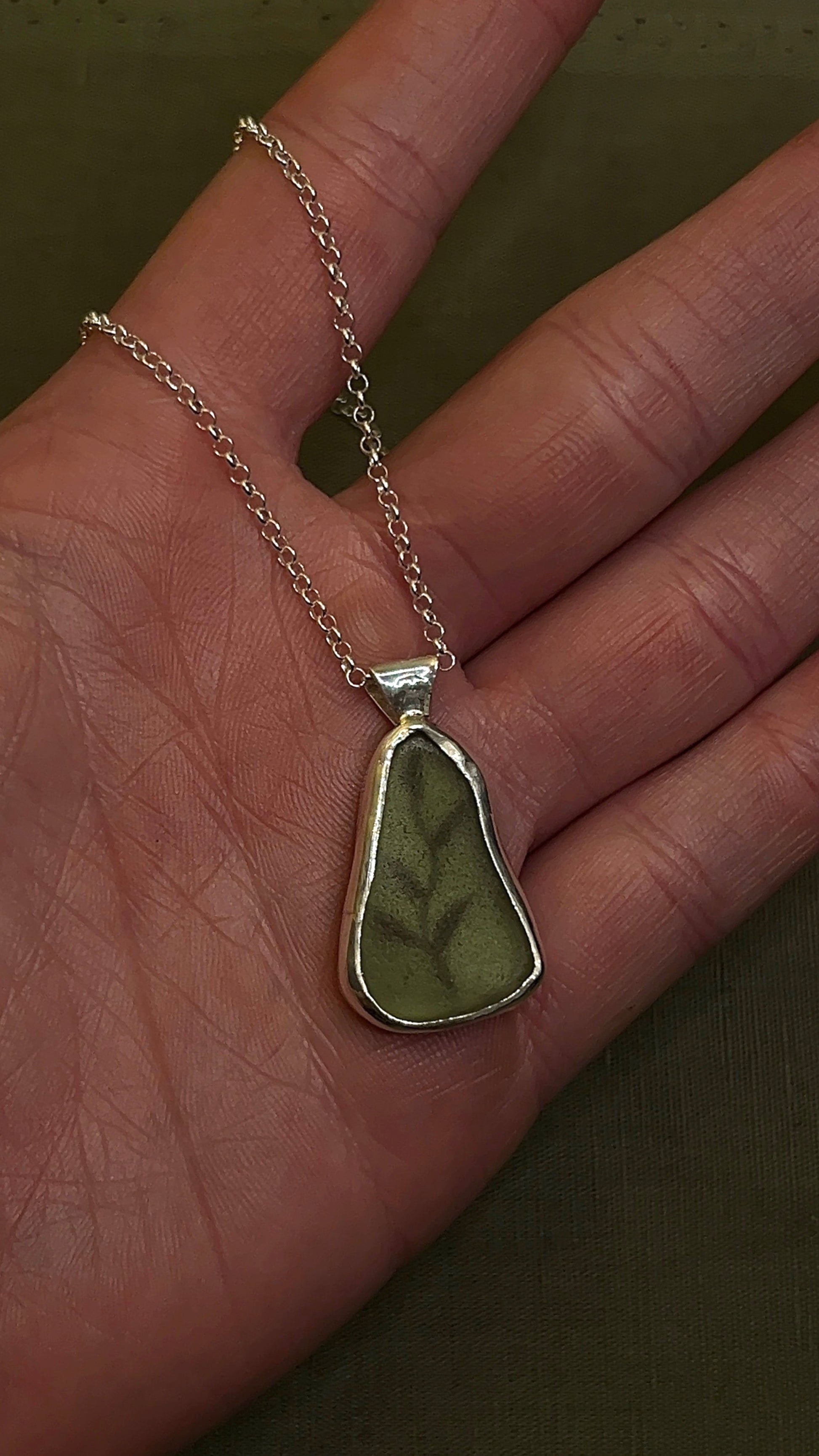 seaglass window necklace: leaf stem