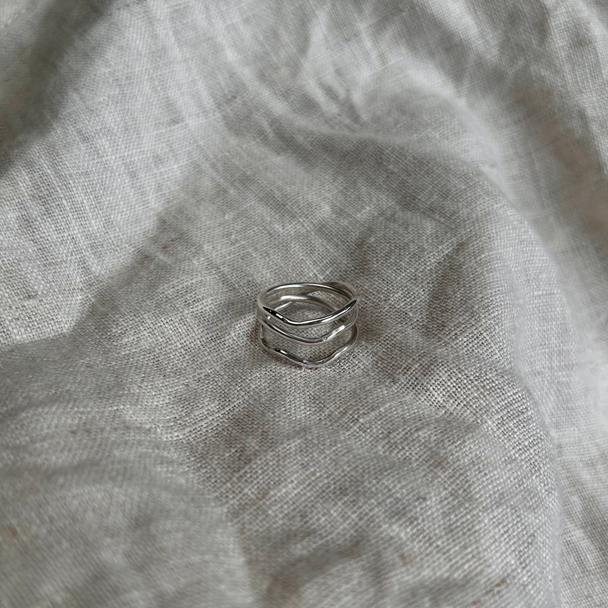 endless waves ring (size customisable)