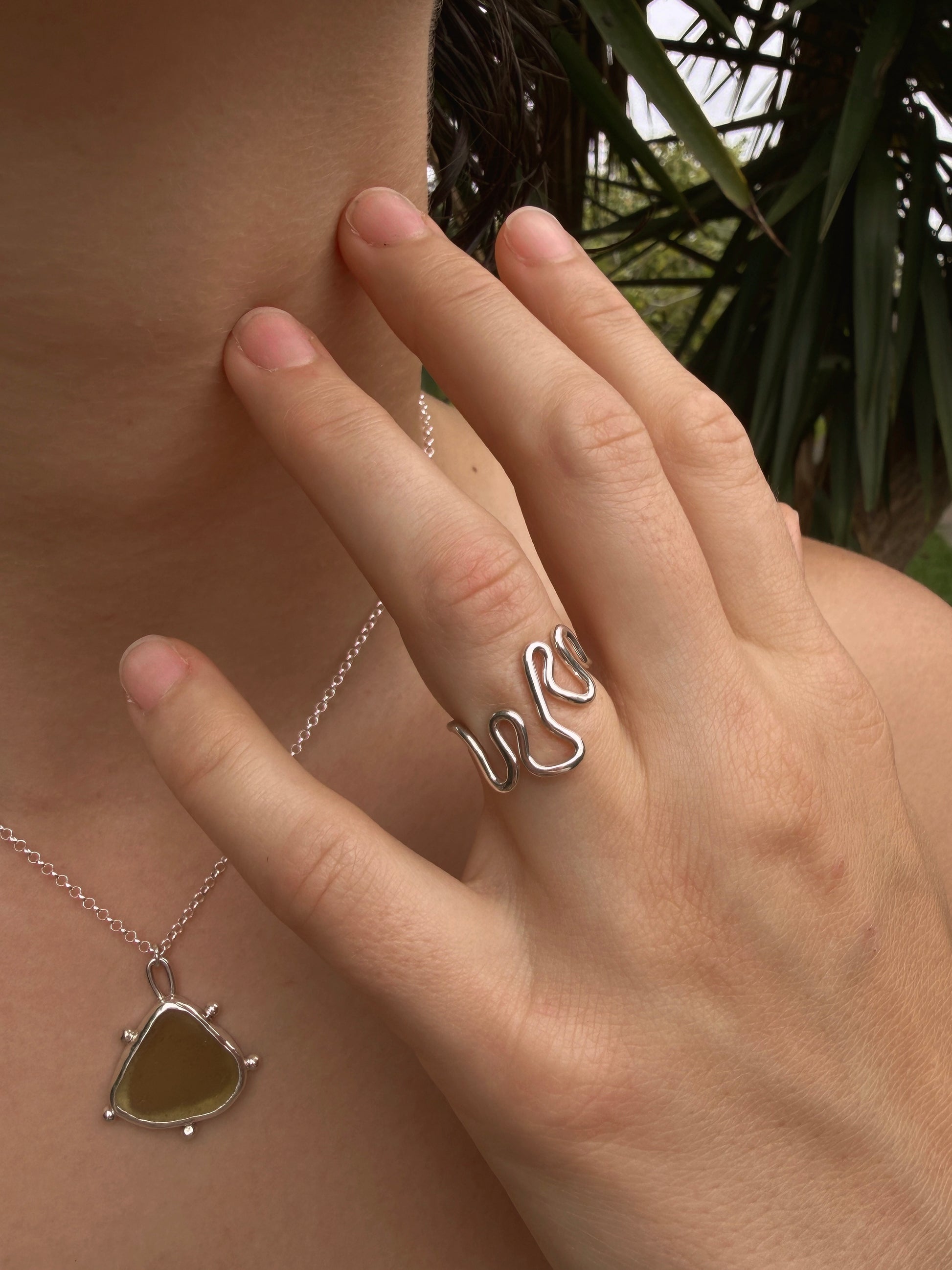 squiggle ring size O (US 7.5)