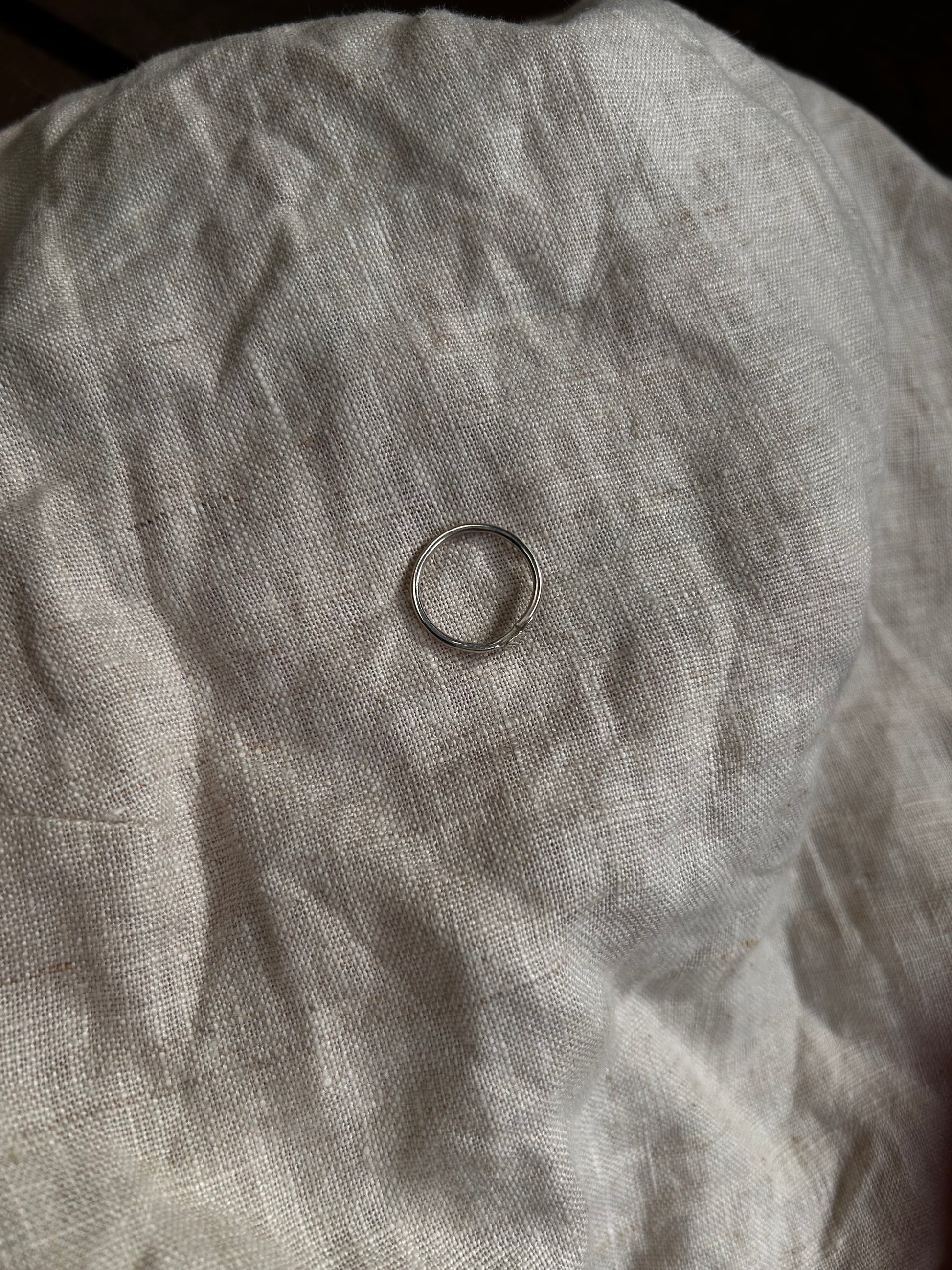 tiny heart ring (size customisable)