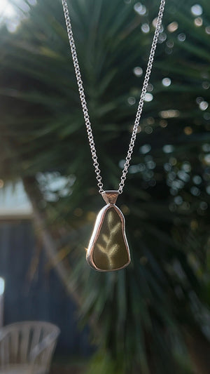 seaglass window necklace: leaf stem