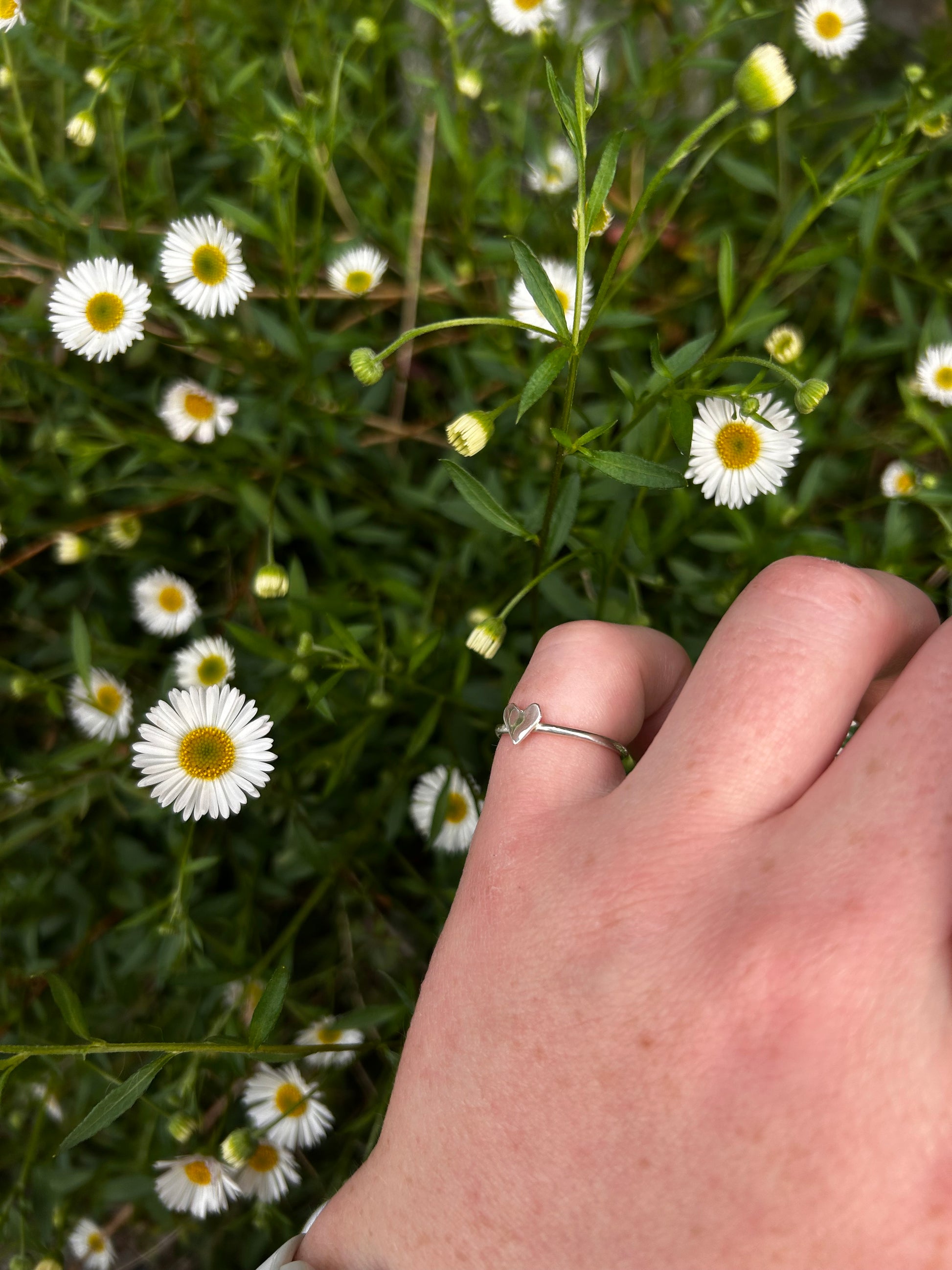 tiny heart ring (size customisable)