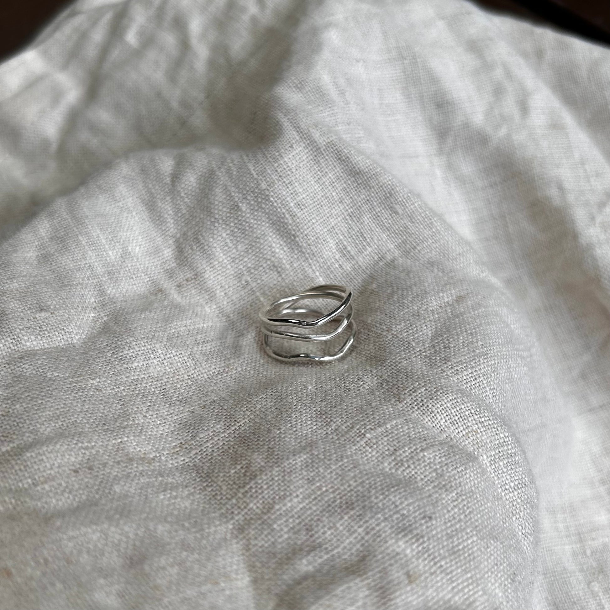 endless waves ring (size customisable)