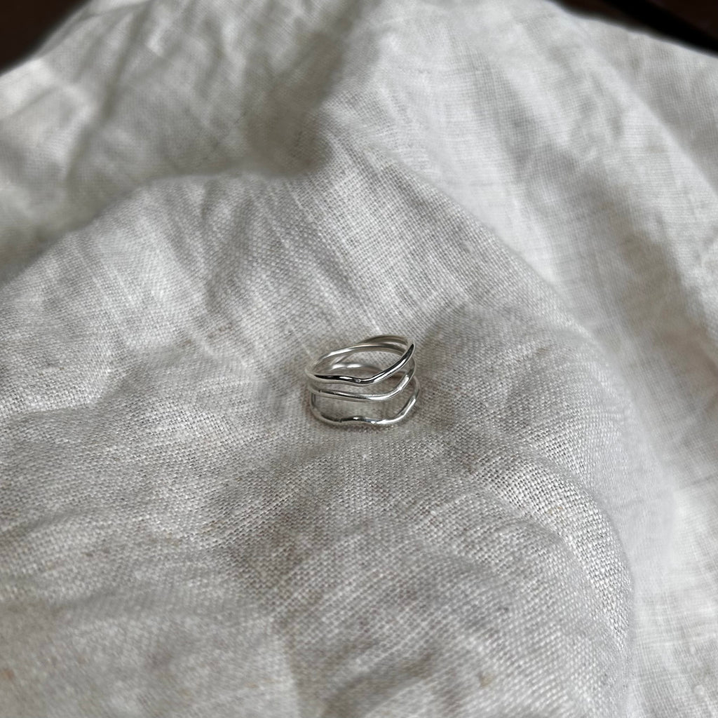 endless waves ring (size customisable)