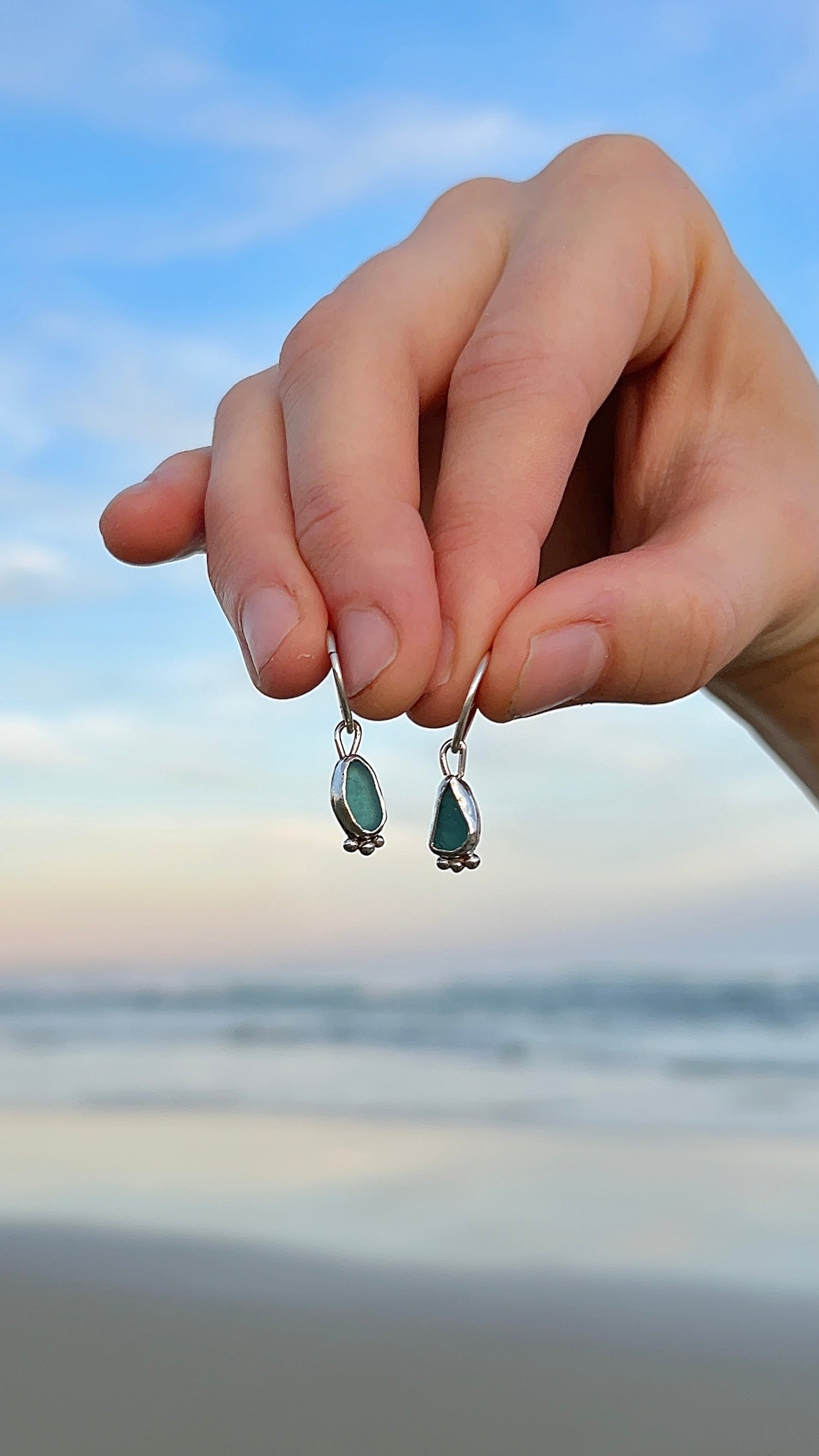 aqua seaglsss hoops with accent details
