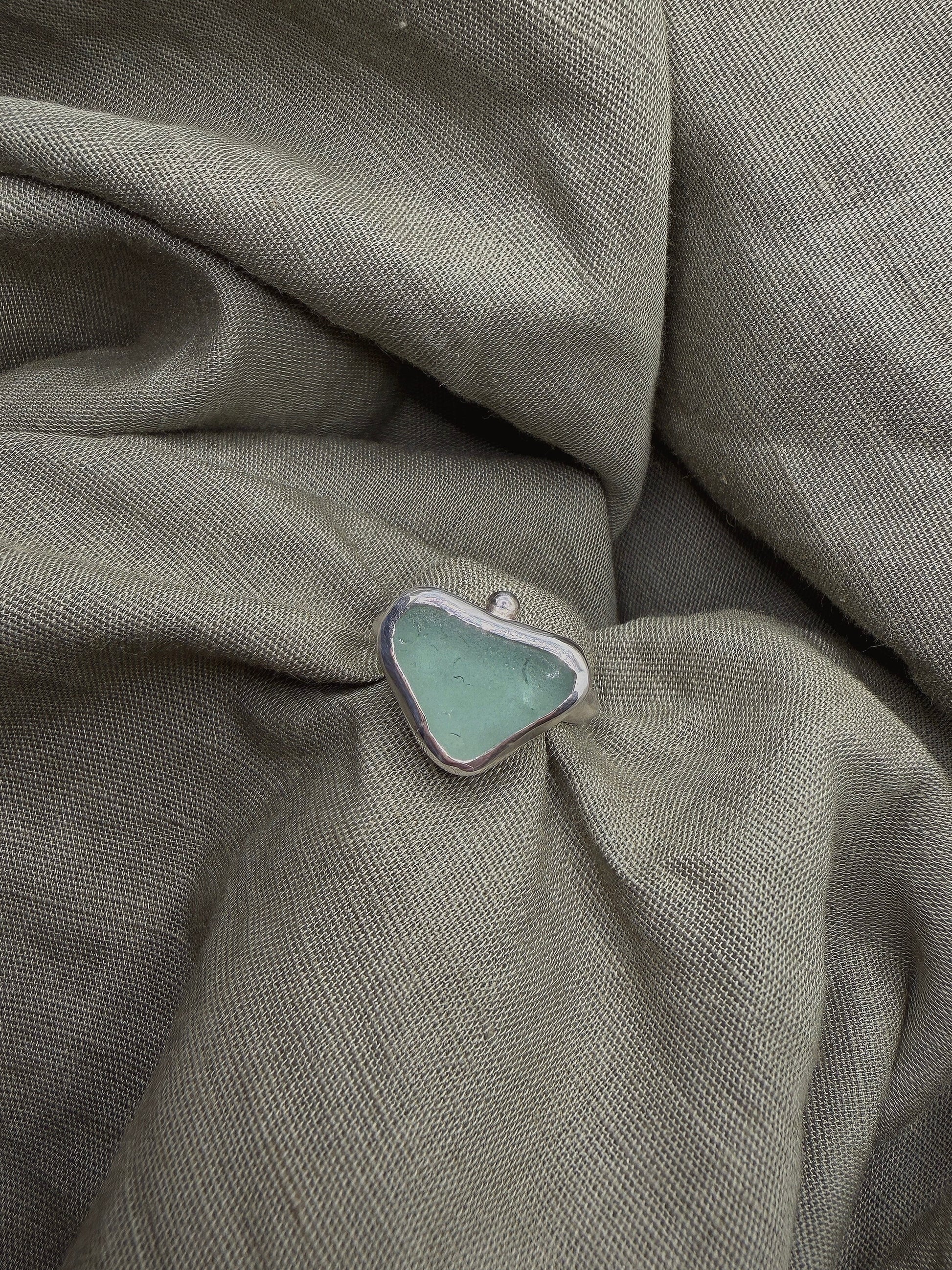 seafoam seaglass ring size R½ (US 9.25)