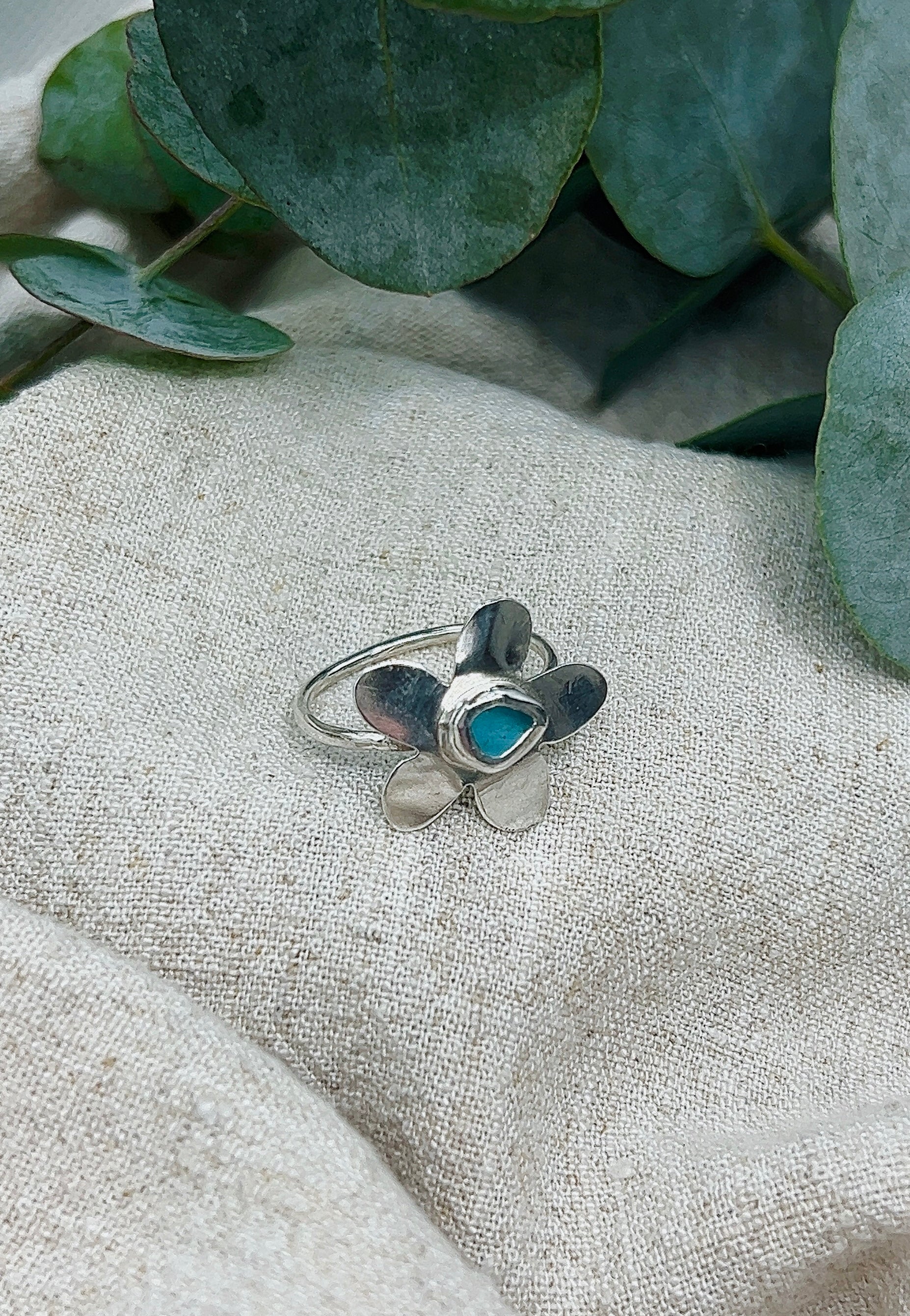seaglass flower ring size Q