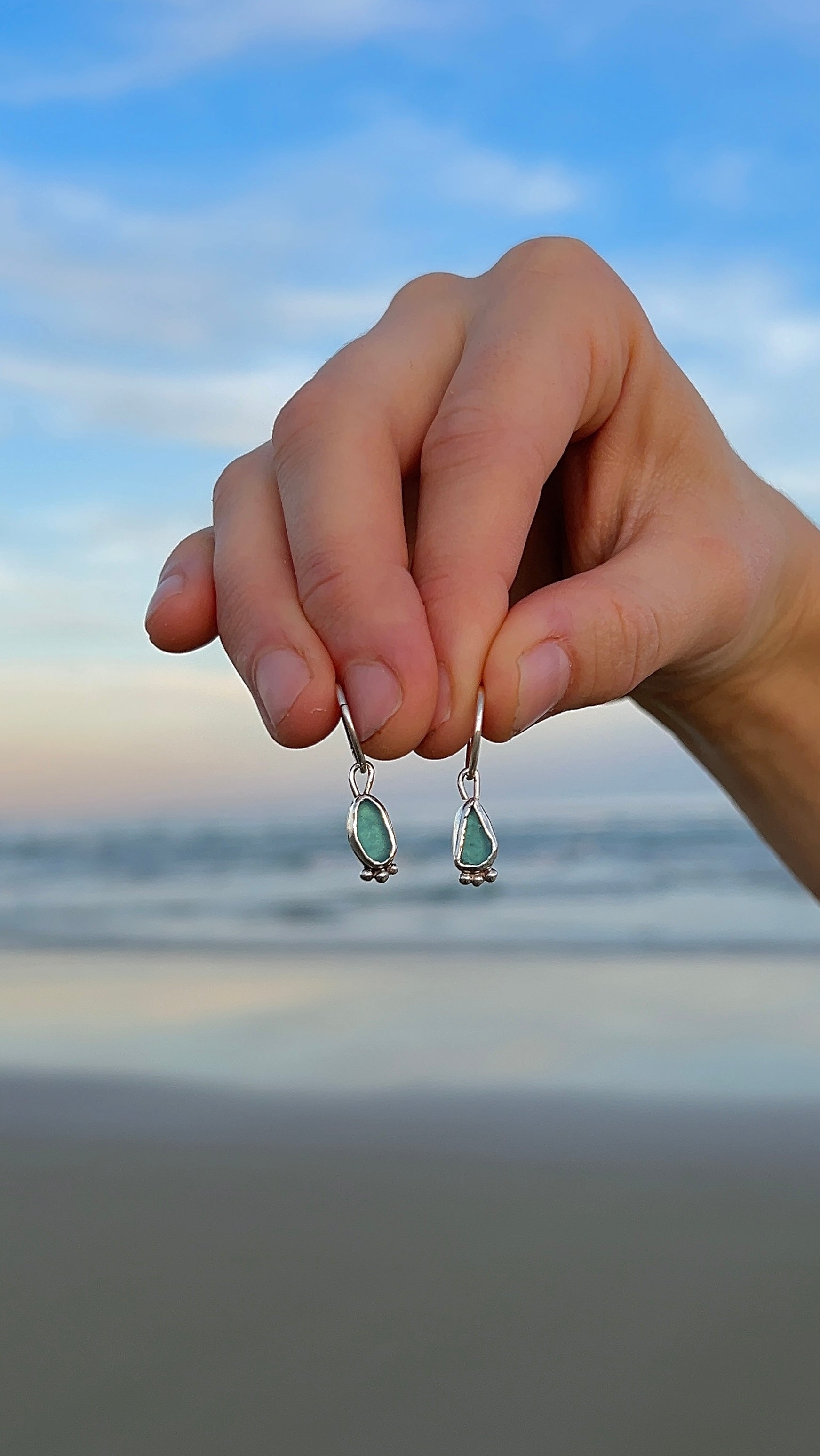 aqua seaglsss hoops with accent details