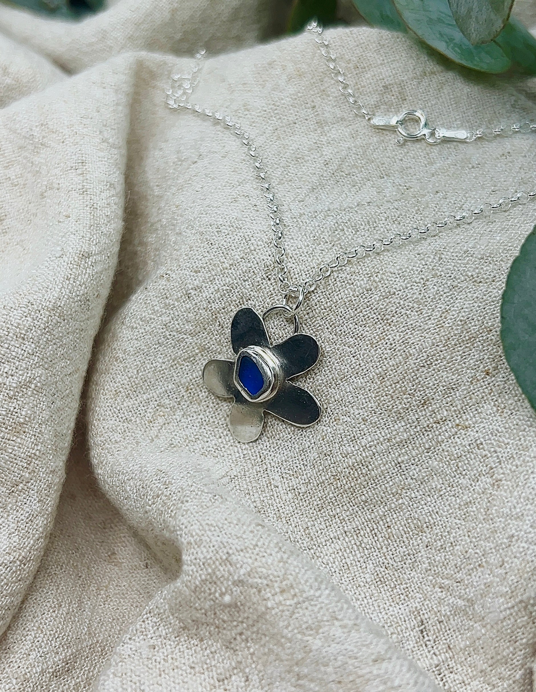 seaglass flower pendant necklace