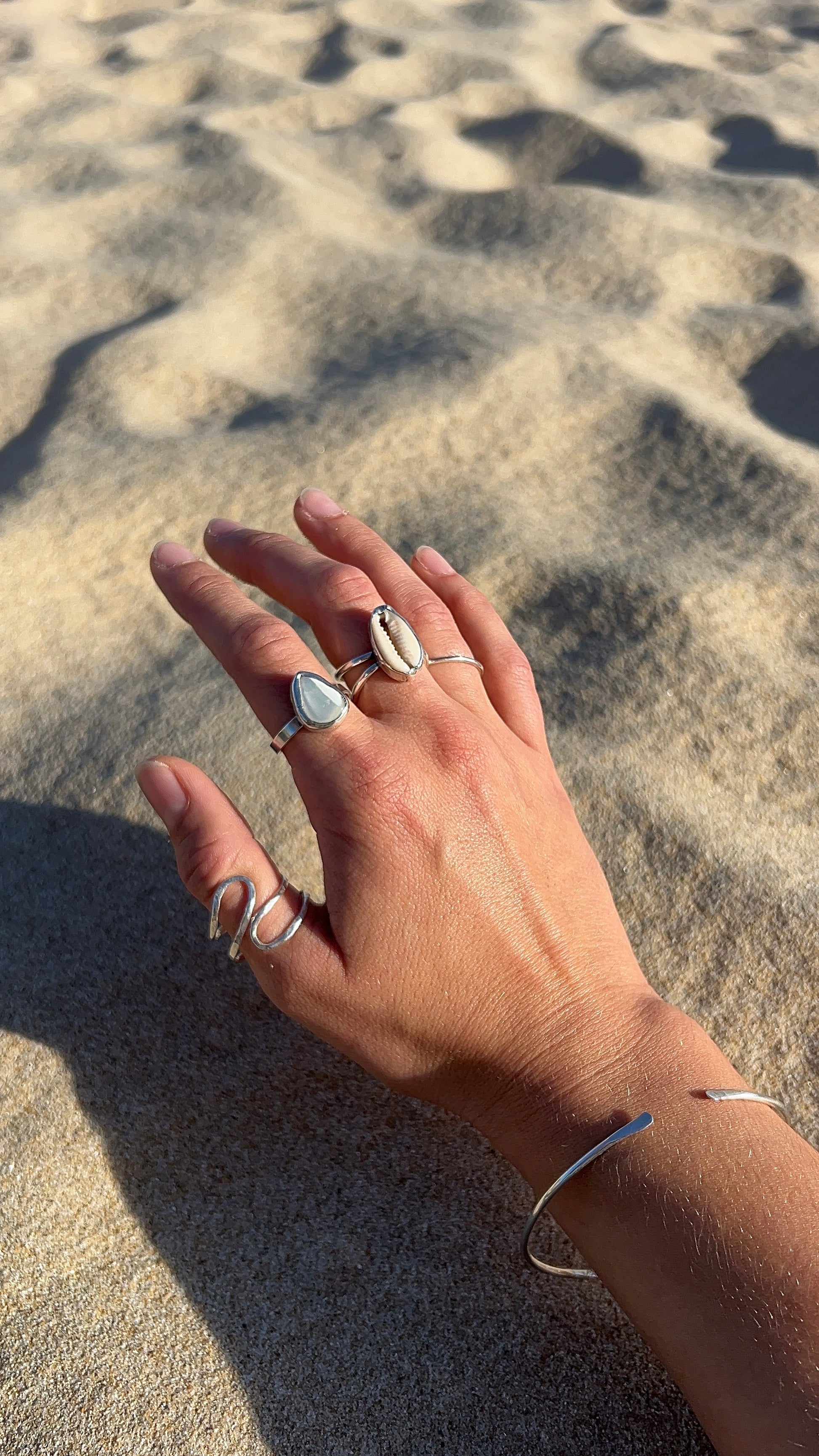 cowrie shell ring (size adjustable)
