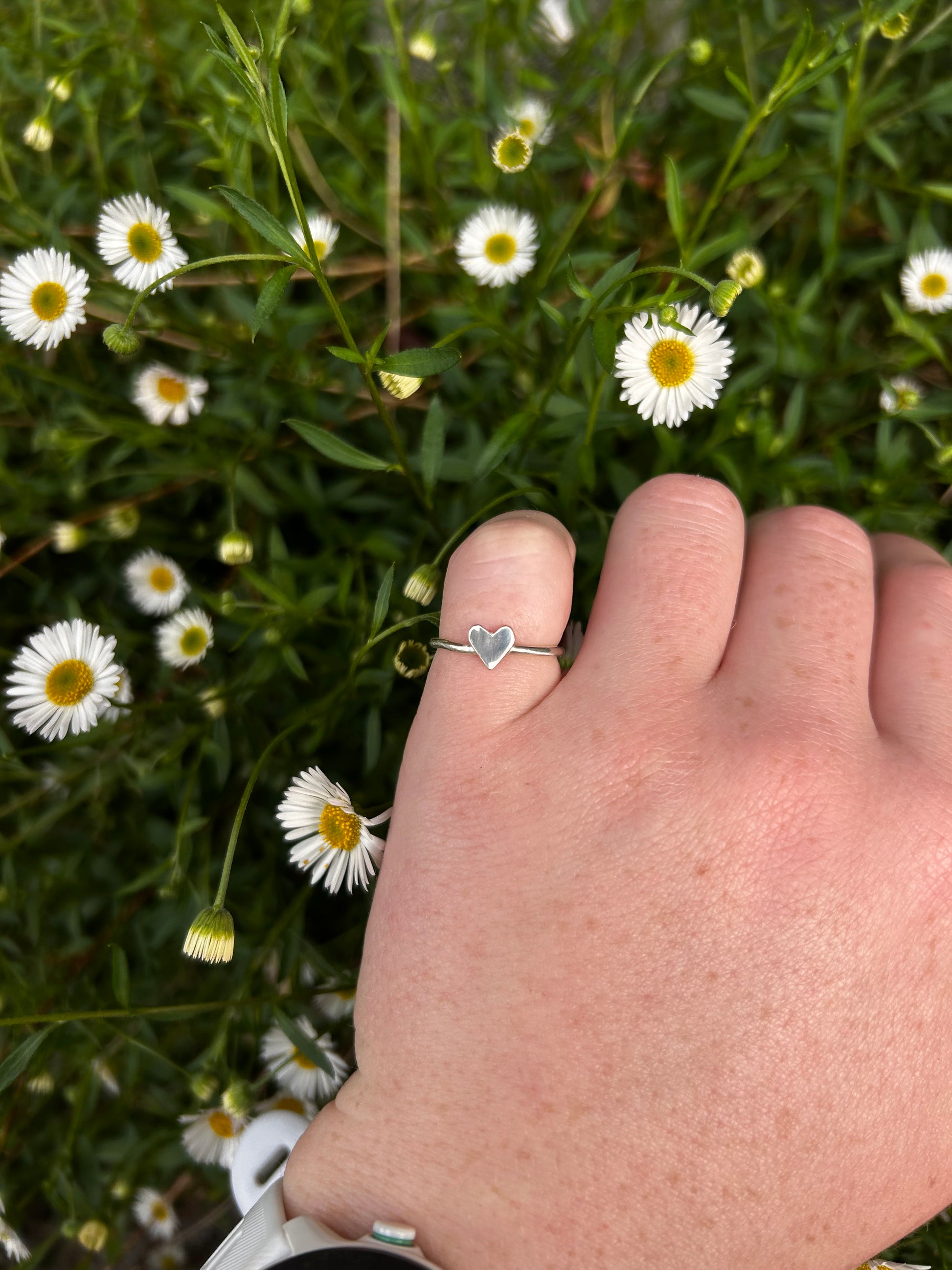 tiny heart ring (size customisable)