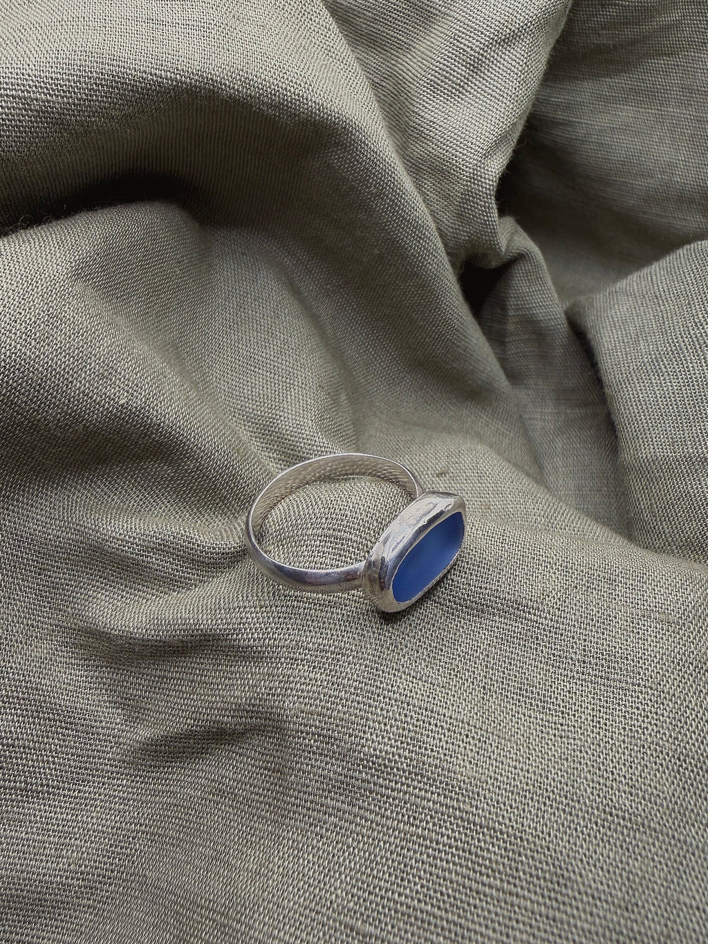 blueish lilac seaglass ring size L (US 6)