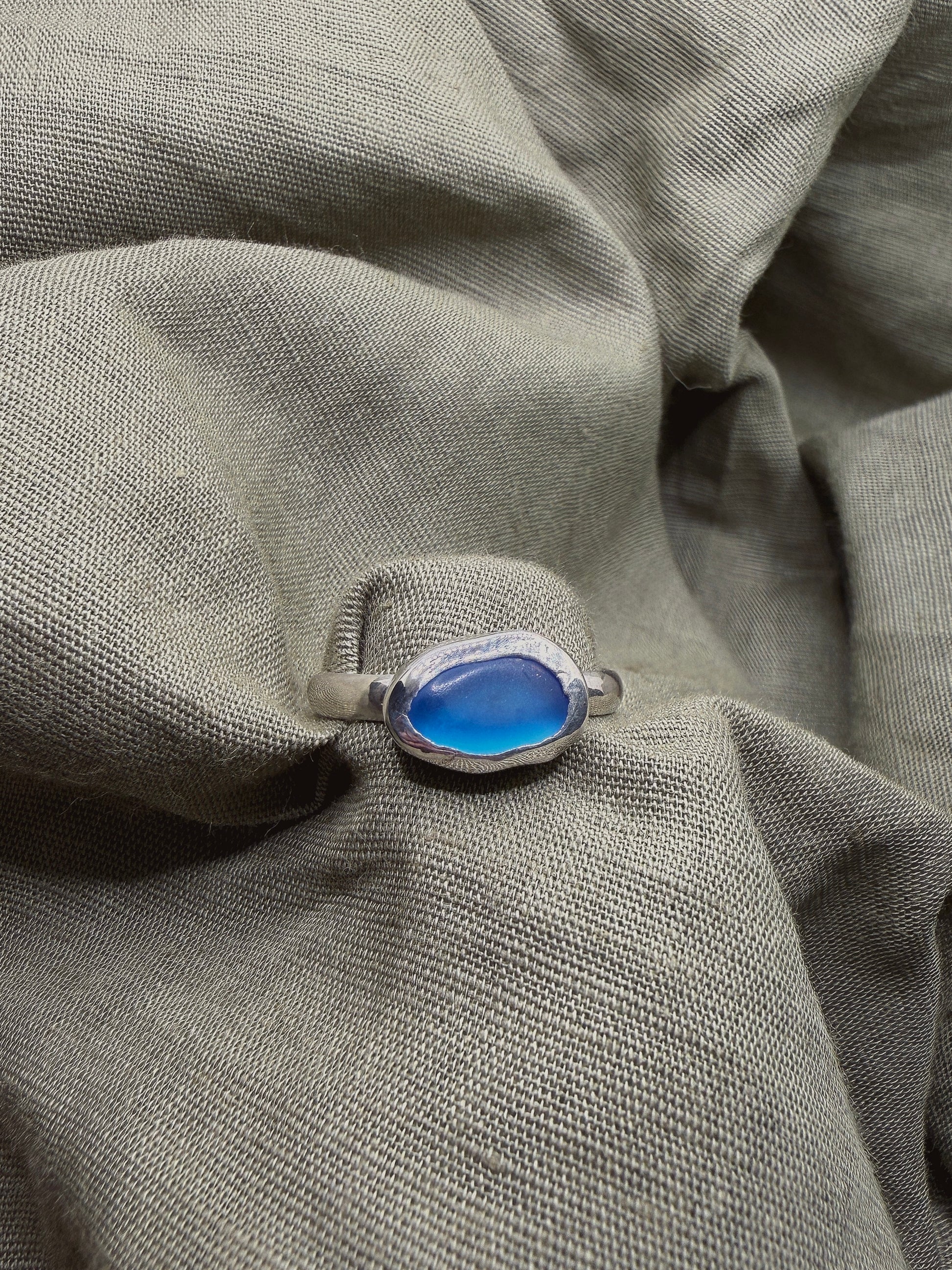 dark blue seaglass ring size U½ (US 10.75)